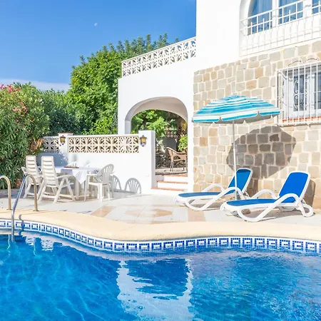 W Pool Seaview In Cometa Кальпе