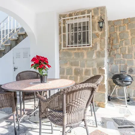 W Pool Seaview In Cometa Вилла Кальпе